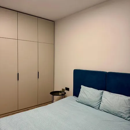 Anna's Dim Apartment