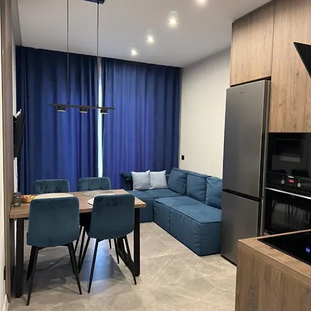 Anna's Dim Apartment *